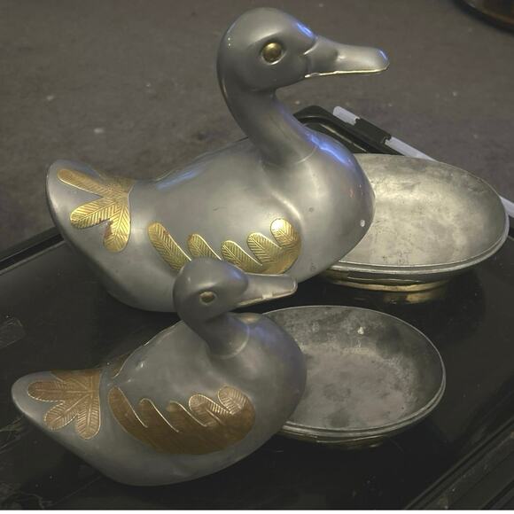 1970s Pewter and Brass Duck Trinket Boxes or Tureens - Picture 3 of 13